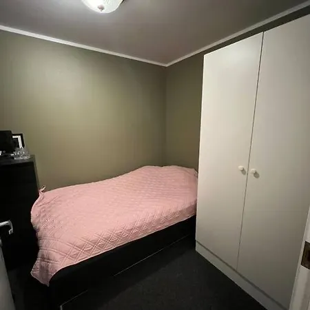 Fin Selveierleilighet I Toppetasje Med Parkering. Apartment Tromso