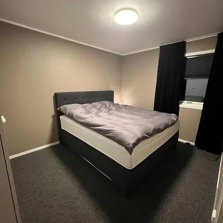 Fin Selveierleilighet I Toppetasje Med Parkering. Lejlighed Tromsø